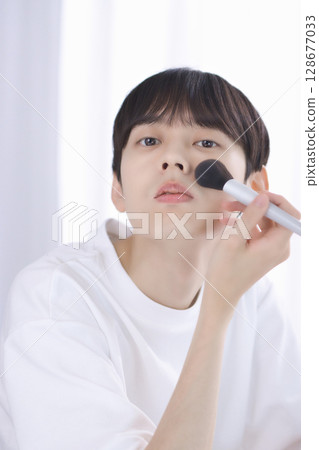Beauty for men in their 20s Beauty for men in their 20s 128677033