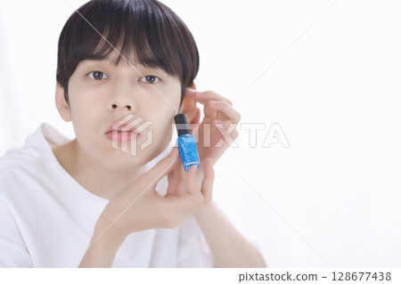 Beauty for men in their 20s Beauty for men in their 20s 128677438