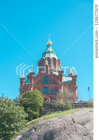 [Helsinki, Finland] Uspenski Cathedral and clear blue sky 128677929
