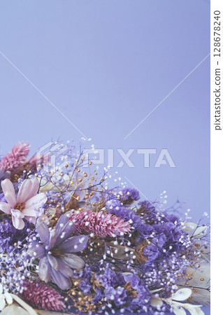 Purple bouquet (purple background) Purple bouquet (purple background) 128678240