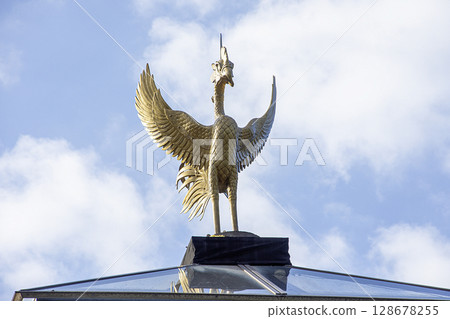 Phoenix  128678255
