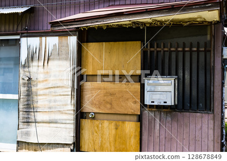 Showa Retro Abandoned House Showa Retro Abandoned House 128678849