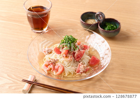 番茄金槍魚素面 128678877
