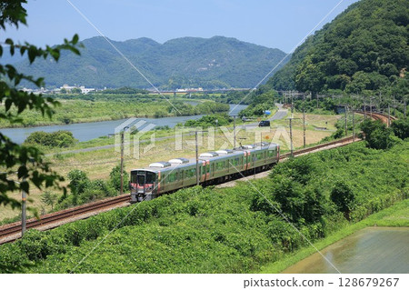 [JR西日本] 227系列500-Urara（山陽本線：和氣-熊山） 128679267