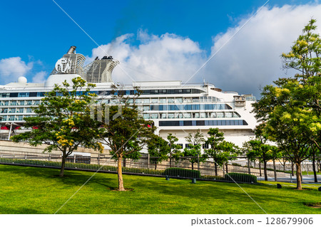 Nagasaki Port Cruise Ship Arrival (Star Navigator) Matsugae Pier [Nagasaki City] 128679906