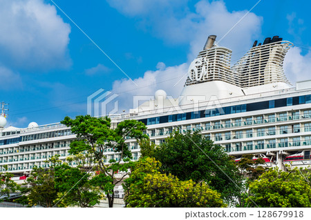 Nagasaki Port Cruise Ship Arrival (Star Navigator) Matsugae Pier [Nagasaki City] 128679918