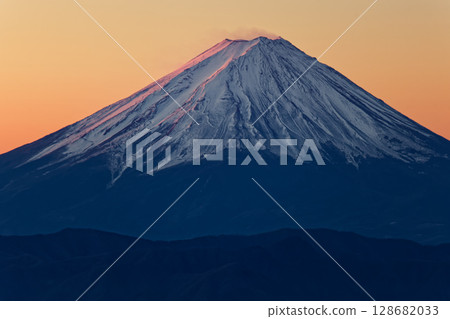 Fuji at sunrise seen from Mt. 128682033