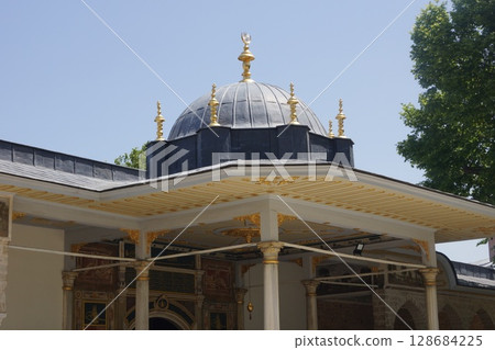 Türkiye Istanbul Topkapi Palace Gate of Happiness Türkiye Istanbul Topkapi Palace Gate of Happiness 128684225
