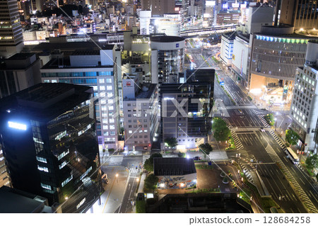 從神戶市政廳的觀景台欣賞神戶市的夜景 128684258