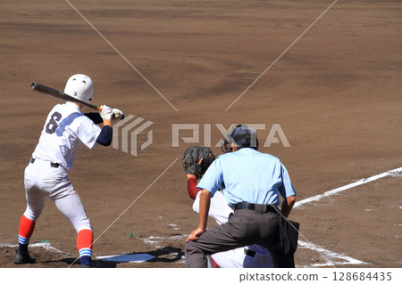 甲子園高中棒球錦標賽地區預選賽、擊球手、捕手和裁判 甲子園高中棒球錦標賽地區預選賽、擊球手、捕手和裁判 128684435
