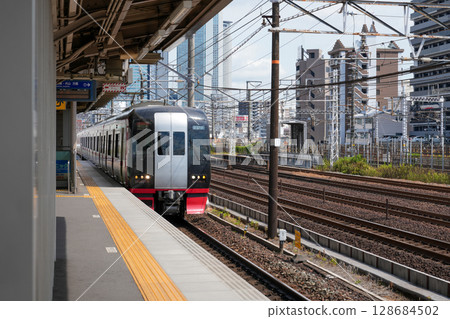 名鐵名古屋本線榮站（與東海道新幹線平行） 128684502