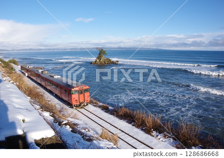 雨晴海岸冰見線木葉40 128686668