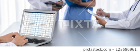 Accounting software on computer screen showing financial statement brisk Accounting software on computer screen showing financial statement brisk 128686961