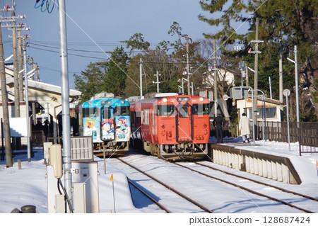 Himi Line Amaharashi Station Kiha 40 Himi Line Amaharashi Station Kiha 40 128687424