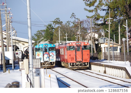 Himi Line Amaharashi Station Kiha 40 128687556
