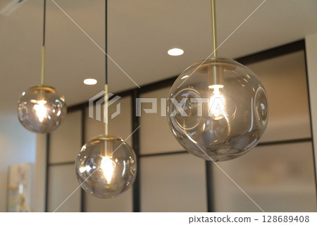 Room light 128689408