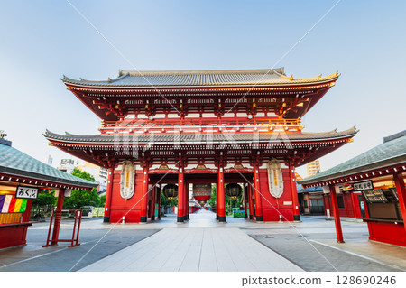 Senso-ji Temple Hokuramon 128690246