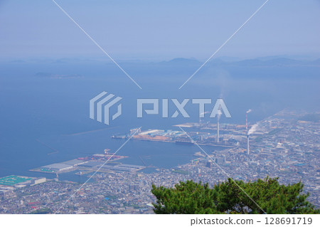 View of Kawanoe and the Shonai Peninsula from Suihamine Observatory in Shikokuchuo City, Ehime Prefecture 128691719