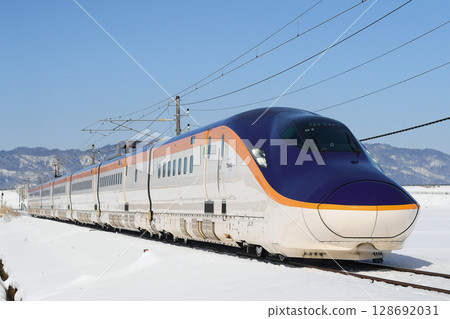 E8 Series Yamagata Shinkansen Tsubasa① E8 Series Yamagata Shinkansen Tsubasa① 128692031