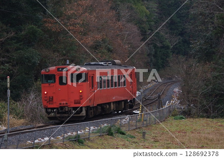 Yamaguchi Line, near Niho, Kiha 40 128692378