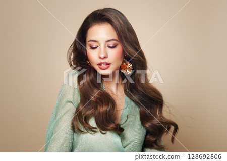 Portrait beautiful woman with jewelry Portrait beautiful woman with jewelry 128692806