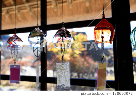 Wind chime event held in an old house 128693072