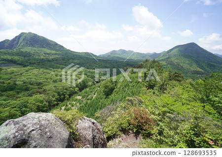 群馬縣榛名高原：從八瀨根峠攀登根志山，前往相馬山和天目山，2025年5月28日 128693535