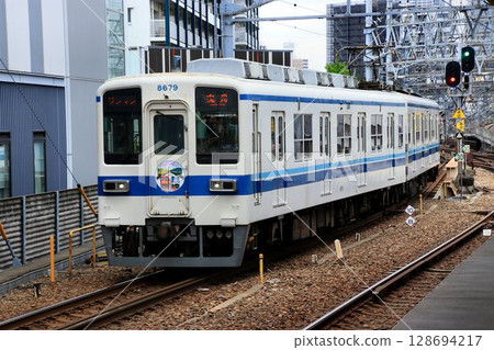 告別老牌通勤列車…8000系列在市區龜戶線順利運行 告別老牌通勤列車…8000系列在市區龜戶線順利運行 128694217