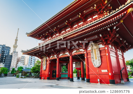 Asakusa Temple Hokuriku to Tokyo Sky Tree 128695776