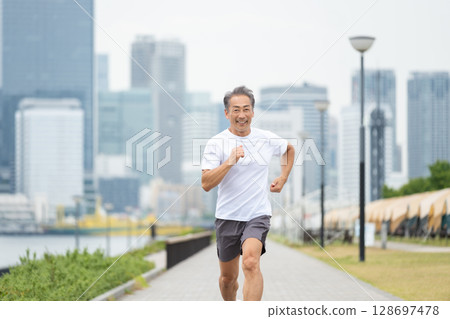 男人慢跑 128697478