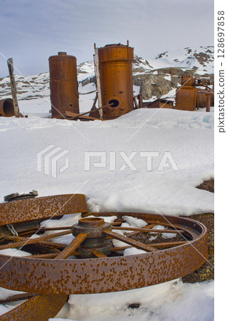 Camp Mansfield, Arctic Camp Mansfield, Arctic 128697858
