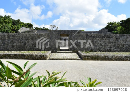 Okinawa  128697928