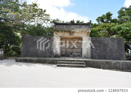 Okinawa  128697933