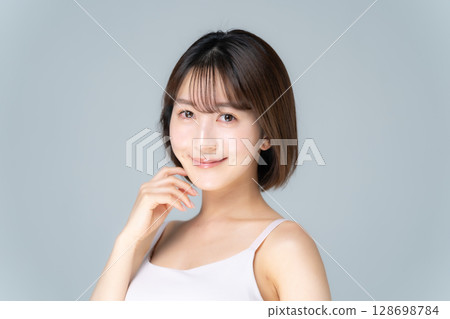 Young woman beauty Young woman beauty 128698784