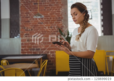 tablet, female, barista 128699019