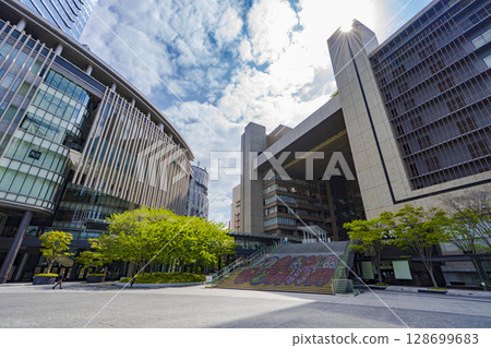 [Cityscape] Buildings view from Umekita Square, Osaka Station 128699683