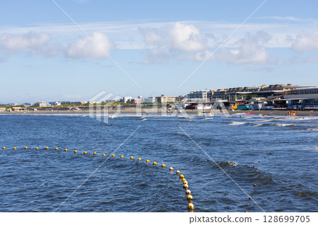 湘南,片瀨西浜和鷂沼附近的風景 湘南,片瀨西浜和鷂沼附近的風景 128699705