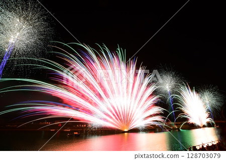 Toyohashi Gion Festival Launch Fireworks 128703079