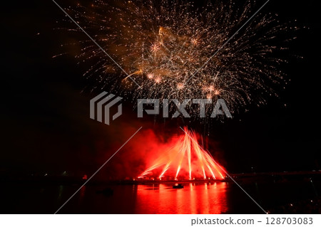 豐橋只園祭放煙花 128703083