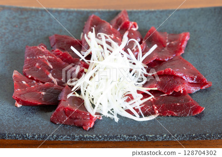 Delicious whale sashimi 128704302
