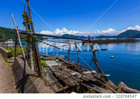Lakeside scenery of Okishima Lakeside scenery of Okishima 128704547