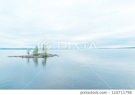[Tampere, Finland] Lake Lauhaniemi 128711798