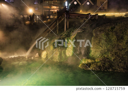 草津溫泉湯畑點燈 128715759