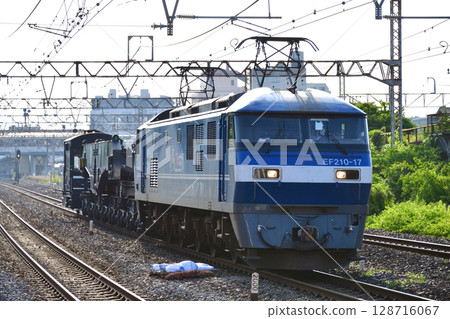 東海道本線平塚 JR 貨運 EF210-17(岡山)+ 志木 801B2 + Yo 8629 東海道本線平塚 JR 貨運 EF210-17(岡山)+ 志木 801B2 + Yo 8629 128716067