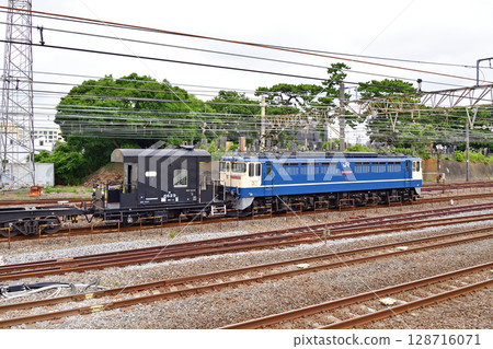 Tokaido Line Sagami Freight JR Freight EF65-2085 (Shin-Tsurumi) + Yo8629 + Shiki801B2 128716071