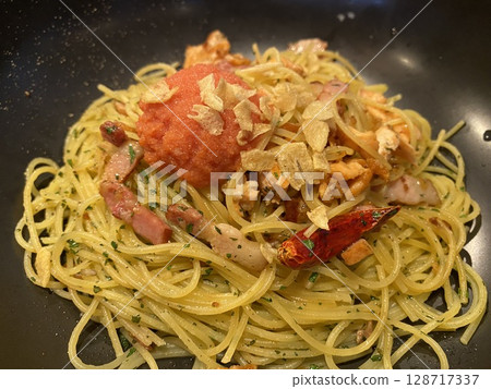 Tasty cod roe spaghetti Tasty cod roe spaghetti 128717337