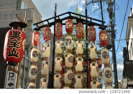 Gion Festival: Float-raising at Kuronushiyama (Nakagyo Ward, Kyoto City) Gion Festival: Float-raising at Kuronushiyama (Nakagyo Ward, Kyoto City) 128721268