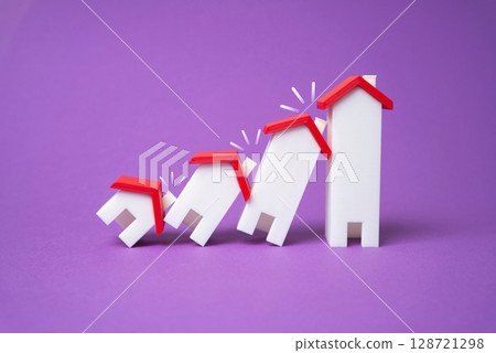 Real estate market collapse. Real estate market signals falling prices, overbuilding, low demand, rising mortgage rates. Economic crises affecting investment security and housing development. Real estate market collapse. Real estate market signals falling prices, overbuilding, low demand, rising mortgage rates. Economic crises affecting investment security and housing development. 128721298