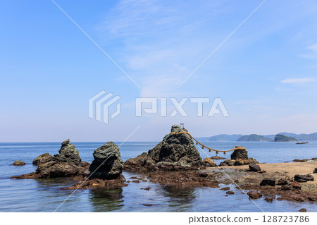 Meoto Iwa Rocks, Ise City, Mie Prefecture 128723786
