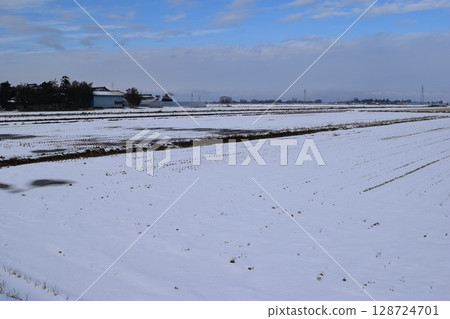 山形縣莊內雪國的田園風光 山形縣莊內雪國的田園風光 128724701
